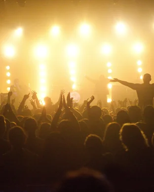 Stayin Alive - One Night Of The Bee Gees